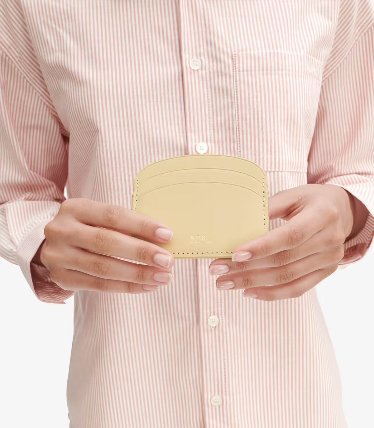 Cardholder Demi Sahara