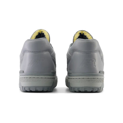 BB550MCB Sneakers in Grey